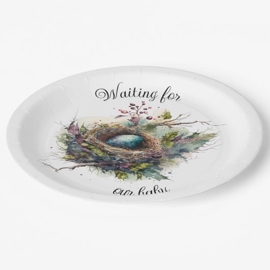 Gewartet für unser Baby Pappteller (Schrägansicht)