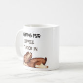 Gewartet Kaffee | Funny Mug Kaffeetasse (Vorderseite Links)
