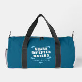 Gewässer mit Haifischen - Tauchangebot Duffle Bag (Rückseite)