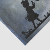 Gewebe mit Mond und Kindern spielen Seidenpapier (Ausschnitt)