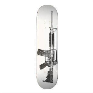 Gewehr-Feuerwaffen-fantastisches wirkliches Skateboard
