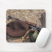 Gewehr, militärische Abdeckung und Kantine Mousepad (Mit Mouse)