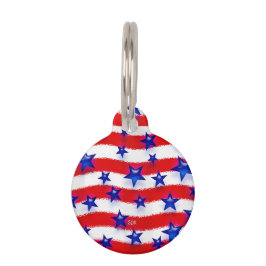 Gewellte patriotische blaue Sterne über den roten Tiermarke