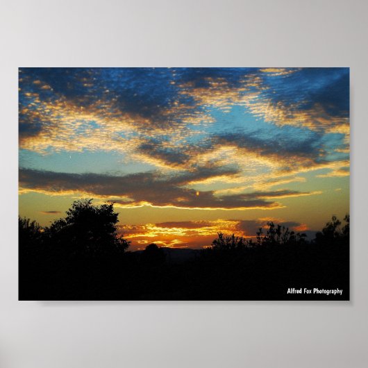 Gewellter Abendhimmel Poster (Vorne)