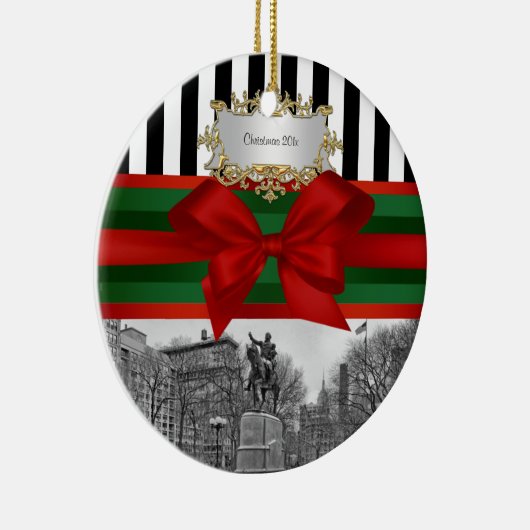 Gewerkschaft Square Park Winter NYC Blk Whisky Xma Keramikornament (Rechts)