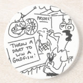 Gewinnen Sie einen Goldfish Fairground Darts Compe Getränkeuntersetzer (Vorne)