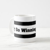 Gewinnendes Team-Typografie Schwarz Sterne Kaffeetasse (Vorderseite Links)