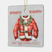 Gewinner! Gewinner! Bester Ugly Sweater von 20xx Keramikornament (Links)
