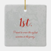 Gewinner! Gewinner! Bester Ugly Sweater von 20xx Keramikornament (Rückseite)