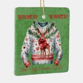 Gewinner! Gewinner! Bester Ugly Sweater von 20xx Keramikornament (Rechts)