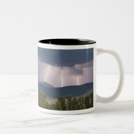 Gewitter produzierte Blitz im Jocko Zweifarbige Tasse (Rechts)
