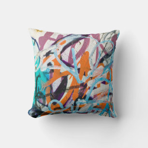 gewitterte Betonmauer, grune Textur. Kissen