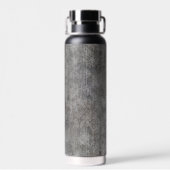 Gewitterter Gray Cement Sidewalk Trinkflasche (Rückseite)