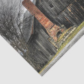 Gewitterter Stall mit Windmühle unter Sturmfluten Seidenpapier (Ausschnitt)