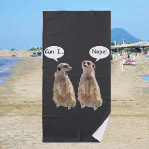 Gewitzte, niedliche Fleischerkatze Strandtuch