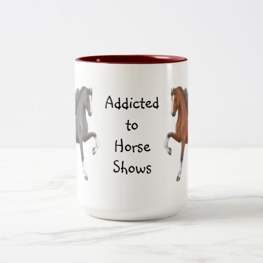 Gewöhnt zum Pferd zeigt Gaited Saddlebred Tasse (Mittel)