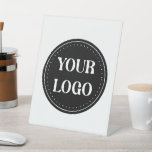 Gewohnte Hochzeit, Elegant, Geschenke zum Jahresta Sockelschild<br><div class="desc">Feiern Sie Ihre besonderen Momente mit unseren maßgeschneiderten Hochzeitsgeschenken und Jubiläumsgeschenken, die elegant und zeitlos gestaltet sind. Jedes Stück ist gedanklich personalisiert, um einen einzigartigen Sake zu schaffen, der die Liebe und die Erinnerungen, die Paare teilen, einfängt. Ob Sie luxuriöse Hochzeitsgeschenke, personalisierte Jubiläumsgeschenke oder handgefertigte Pfannkuchen suchen, unsere Kollektion bietet...</div>