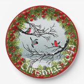 Gewohnte Vögel in schneebedeckten Nadeln Red Berri Pappteller (Vorderseite)