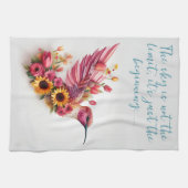 Gewohnter Hummvogel, der mit Blume fliegt Geschirrtuch (Horizontal)