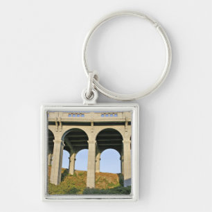 Gewölbte Stützen der Patterson Memorial Bridge Schlüsselanhänger