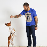 Gewollt für das Essen von Hausaufgaben-benutzerdef T-Shirt<br><div class="desc">Dieser lustige grafische T - Shirt ist bereit,  um mit einem Foto Ihres Hundes (oder jedes andere Haustier) angepasst werden und ist im Stil von altmodischen Western gewollt Poster mit dem Text GEWOLLT ZUM ESSEN HAUSAUFGABEN.</div>
