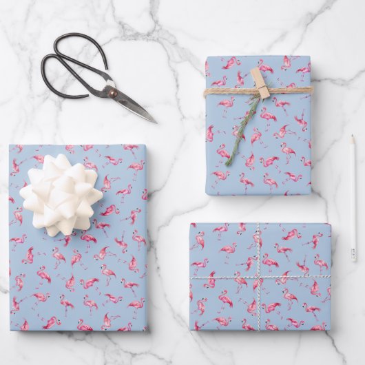 Geworfene Wasserfarbenflamingos auf Hellblau Geschenkpapier Set (Vorderseite)