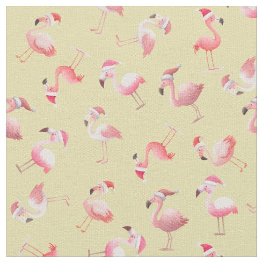 Geworfene Weihnachtsflamingos auf Hellgelb Stoff (Nahaufnahme)