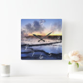 Geyser Smoke at Sunset Quadratische Wanduhr (Zuhause)