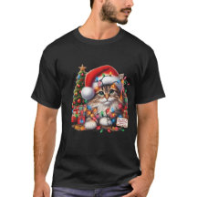 Gezackte Katze in Weihnachtslichtern, Santa-Hut 