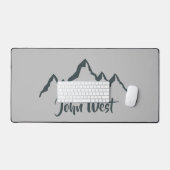 Gezeichnet Bergkette personalisierbare Monogramm Schreibtischunterlage (Tastatur & Maus)