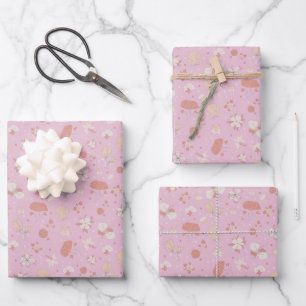 Gezeichnete Blumen auf Hellrosa Geschenkpapier Set