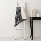 gezogene Quadrate, graue und schwarze Pinselstrich Sherpadecke (Beispiel)