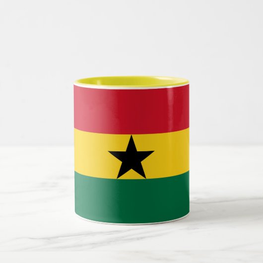 Ghana-Flagge Zweifarbige Tasse (Mittel)
