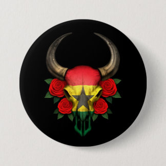 Ghana-Flaggen-Stier-Schädel mit Roten Rosen Button