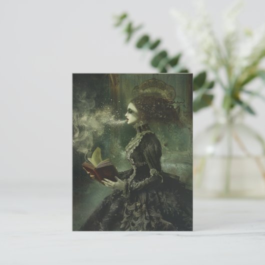 Ghoful Frauen Reading Postkarte (Stehend Vorderseite)