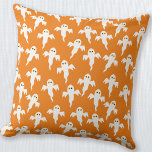 Ghost Halloween Orange Kissen<br><div class="desc">Viele kleine weiße Geister auf einem orangen Hintergrund. Ein lustiges Muster für diejenigen, die niedliche und spukhafte Dinge mögen. Besonders gut zu Halloween. Originelle Kunst von Nic Squirrell.</div>