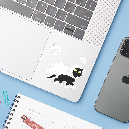 Ghost Kitty Aufkleber (Laptop mit iPhone)
