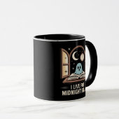Ghost mit Book Midnight Reads Creme und Gold Tasse (VorderseiteRechts)