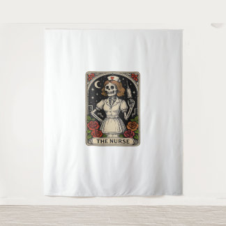 Ghost Nurse Spookily Kümmerte und whimsily verfolg Wandteppich