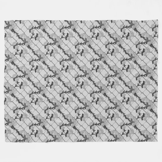 Ghost-Rose Klettern eines Kettenverbindungszauns N Fleecedecke (Vorderseite (Horizontal))