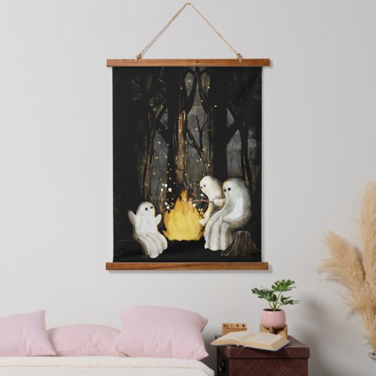 Ghost Stories Wandteppich Mit Holzrahmen (Schlafzimmer)