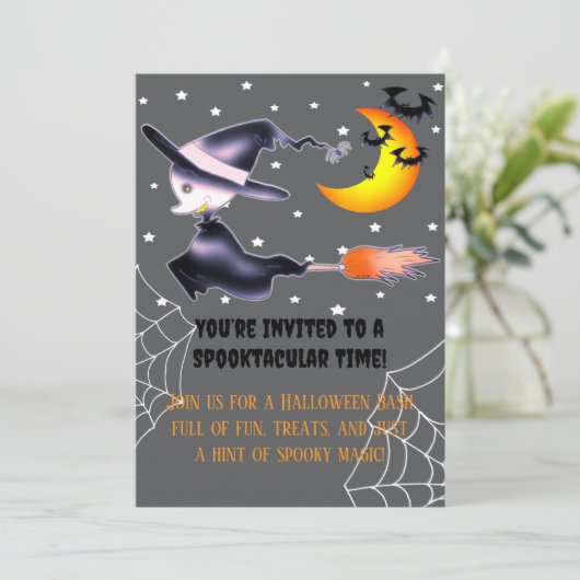 Ghost Witch Flying Halloween-Nacht Einladung (Stehend Vorderseite)