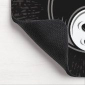 Ghost Yin Yang Black und White Mousepad (Ecke)