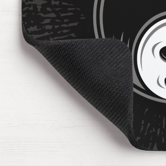 Ghost Yin Yang Black und White Mousepad (Ecke)