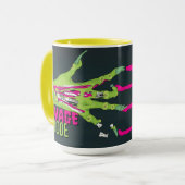 Ghoulish Fun Savage Mode Zombie Antidote Laden Tasse (Vorderseite Links)