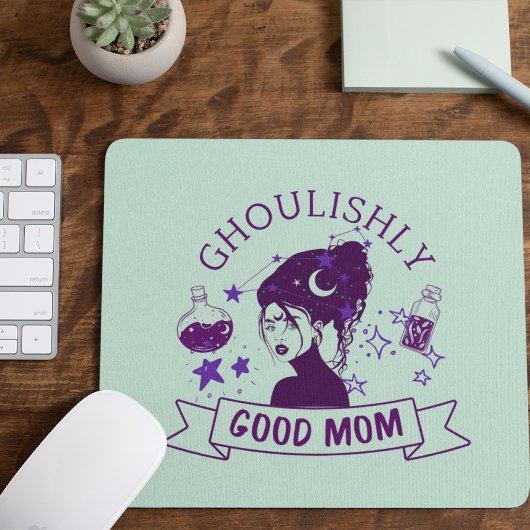 Ghoulishly Gute Mama Mousepad