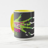 Ghoulishshire Spaß Savage Mode Zombie Antidote Loa Tasse (Vorderseite Links)