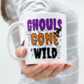 Ghouls Gone Wild Moderne Halloween-Tasse Kaffeetasse