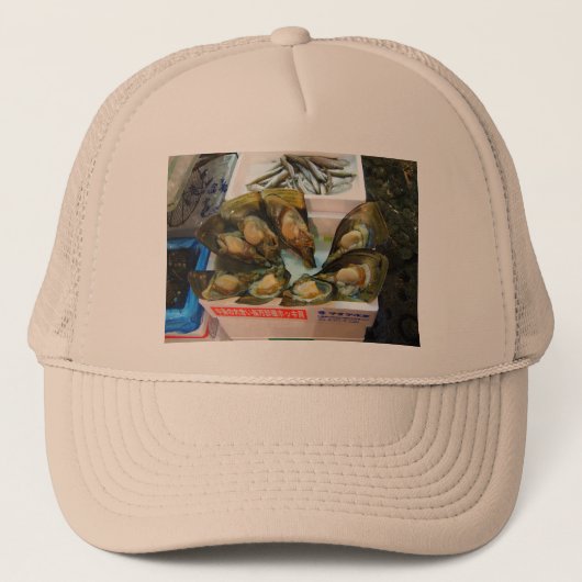 Giant Mussels Tsukiji Fish Market, Tokio, Japan Truckerkappe (Vorderseite)