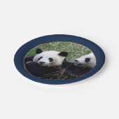 Giant Panda Bears Eating Bamboo (Party) Papiertafe Pappteller (Schrägansicht)